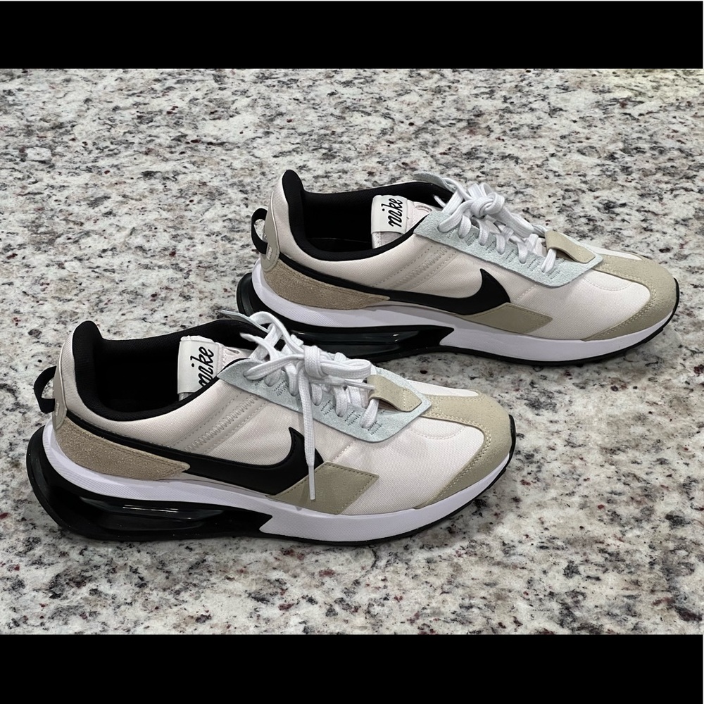 Nike Air Max Pre-Day LX